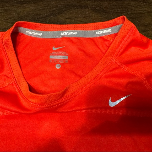 Nike running dri-fit Sz XS red/pink orangish Nike miler excellent condition - Picture 4 of 9